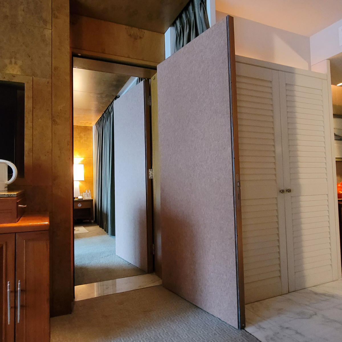 Soundproof door DIY package